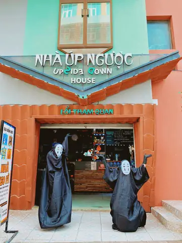 Quán Cà Phê Nhà Úp Ngược: Khám Phá Thế Giới Đảo Ngược Tại Việt Nam