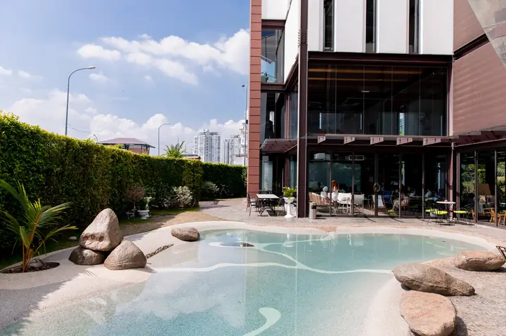 Khám Phá 10 Quán Cà Phê Có View Hồ Bơi Tại Sài Gòn Khám Phá 10 Quán Cà Phê Có View Hồ Bơi Tại Sài Gòn