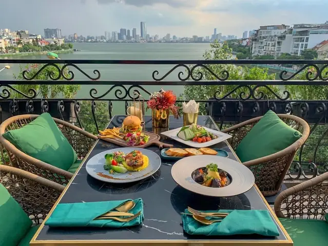 Khám Phá 25 Quán Cafe View Hồ Tây Đẹp Nhất Cho Fan Sống Ảo