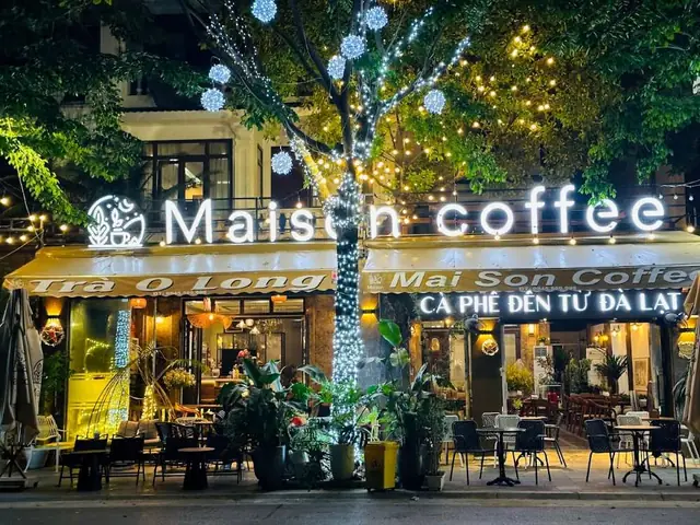 Khám Phá 12 Quán Café Phạm Văn Đồng View Đẹp Nhất Cho Dân Mê Không Gian