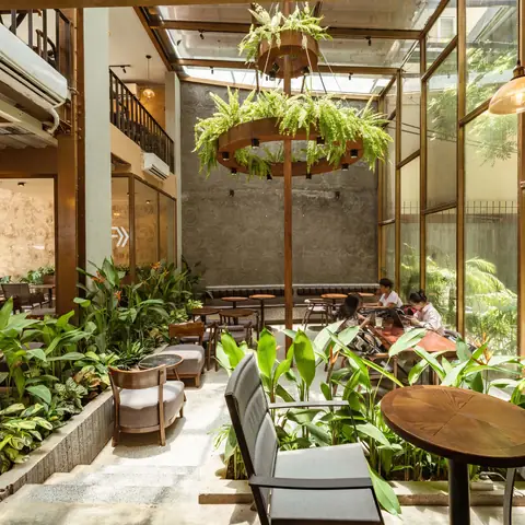Khám Phá 12 Quán Cafe Lãng Mạn Hà Nội Cho Cặp Đôi Khám Phá 12 Quán Cafe Lãng Mạn Hà Nội Cho Cặp Đôi