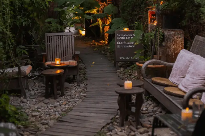 Quán Cafe View Đẹp Ở Huế: Top Địa Điểm Thưởng Thức Cùng Phong Cảnh