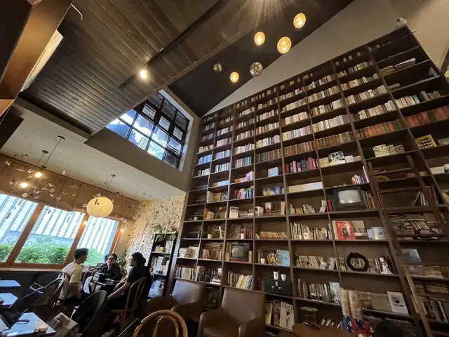 Top 10 Quán Cafe Yên Tĩnh Quận 1 Cho Ngày Lễ Tĩnh Lặng