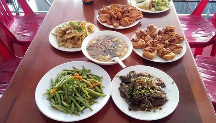 Đánh Giá Nhà Hàng Chay Hoa Sen Vũng Tàu – Món Cơm Chay Đậm Đà