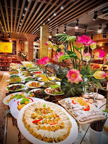 Khám Phá Buffet Chay Hương Thiền – Địa Chỉ, Thực Đơn & Giá Vé