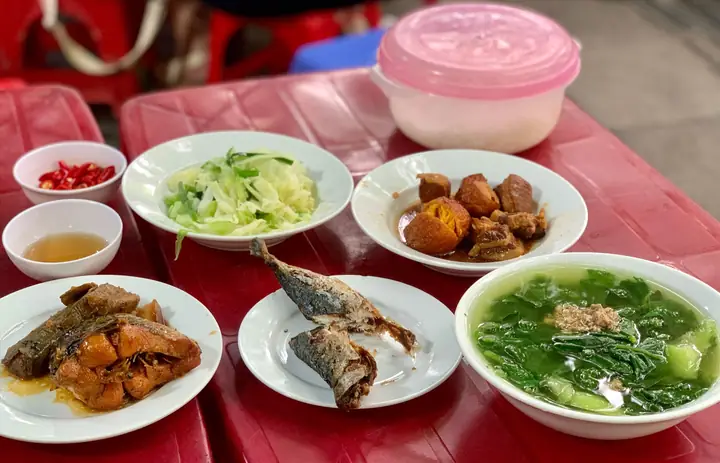 Khám Phá 15 Quán Cơm Ngon Giá Bình Dân Khắp Việt Nam