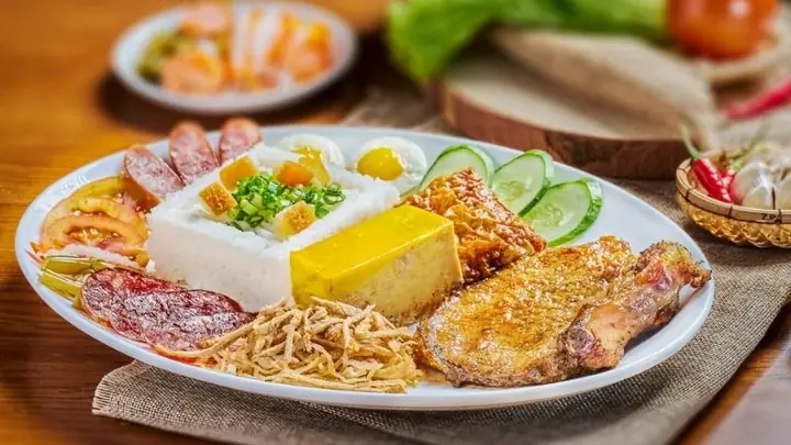 Khám Phá 12 Quán Cơm Ngon Quận 7 Dành Cho Người Yêu Ẩm Thực