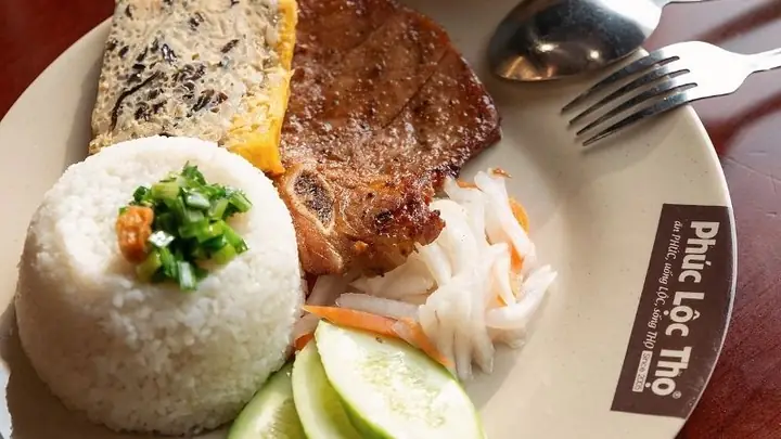 Khám Phá 12 Quán Cơm Ngon Quận 7 Dành Cho Người Yêu Ẩm Thực