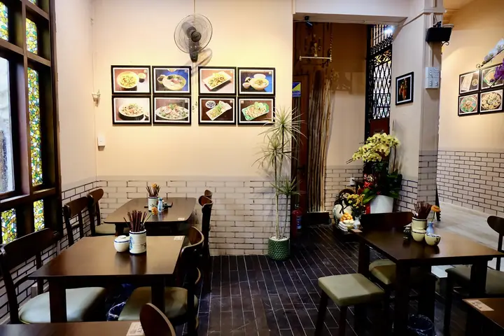 Khám Phá 12 Địa Chỉ Ăn Huế Ngon Nhất Sài Gòn Cho Thực Khách Khám Phá 12 Địa Chỉ Ăn Huế Ngon Nhất Sài Gòn Cho Thực Khách