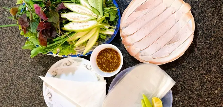 Khám Phá 7 Chi Nhánh Quán Mậu Bánh Tráng Cuốn Thịt Heo Ngon Nhất Đà Nẵng