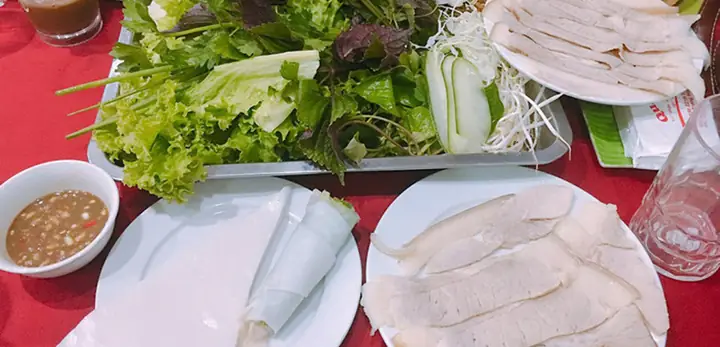 Khám Phá 7 Chi Nhánh Quán Mậu Bánh Tráng Cuốn Thịt Heo Ngon Nhất Đà Nẵng