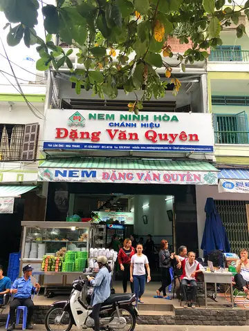 Khám Phá Nem Nướng Đặng Văn Quyên – Địa Chỉ Thực Đơn Lịch Sử