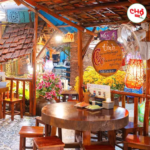 Khám Phá 7 Quán Nhậu Ngã Tư Sở Ngon, Giá Tốt Và Không Gian Độc Đáo