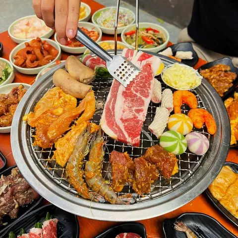 Khám Phá 7 Quán Nhậu Ngã Tư Sở Ngon, Giá Tốt Và Không Gian Độc Đáo