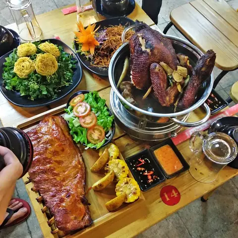 10 Quán Nhậu Tân Bình Giá Tốt, Không Gian Chill Cho Dân Bia 10 Quán Nhậu Tân Bình Giá Tốt, Không Gian Chill Cho Dân Bia