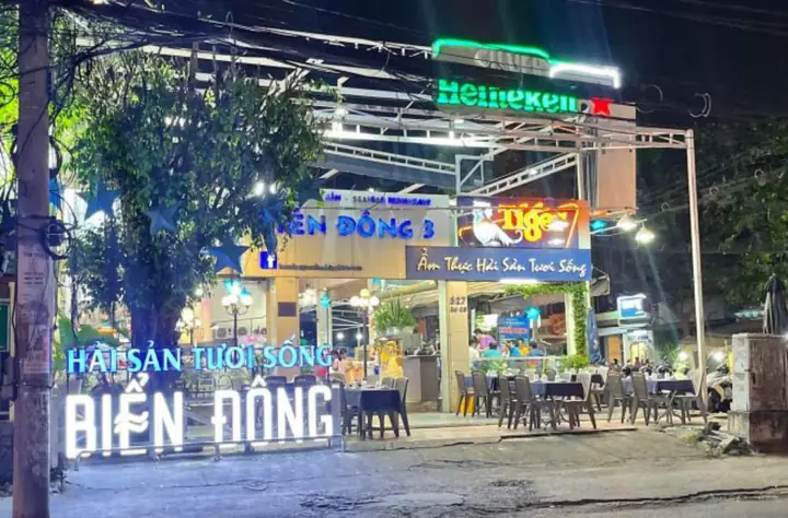 Khám Phá 12 Quán Nhậu Tân Phú Ngon, Giá Hợp Lý Cho Bạn Bè Và Gia Đình