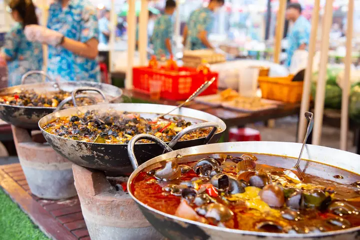 Khám Phá 12 Quán Ốc Ngon Đà Nẵng Dành Cho Thực Khách Địa Phương