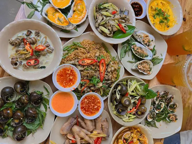 Khám Phá 10 Quán Ốc Ngon Tại Tân Bình Cho Gia Đình