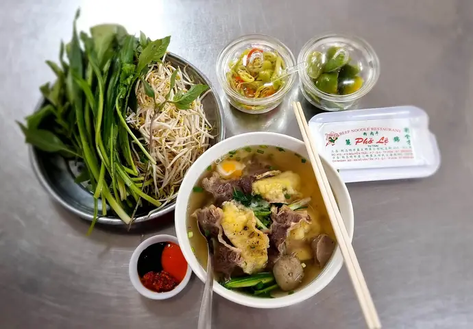 Khám Phá 12 Quán Phở Ngon Sài Gòn Dành Cho Tín Đồ Ẩm Thực