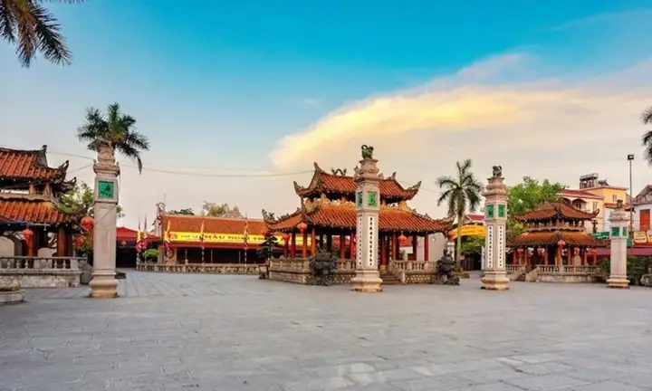 Khám Phá Phủ Dầy – Di Tích Tâm Linh Và Lịch Sử Cho Du Khách Khám Phá Phủ Dầy – Di Tích Tâm Linh Và Lịch Sử Cho Du Khách