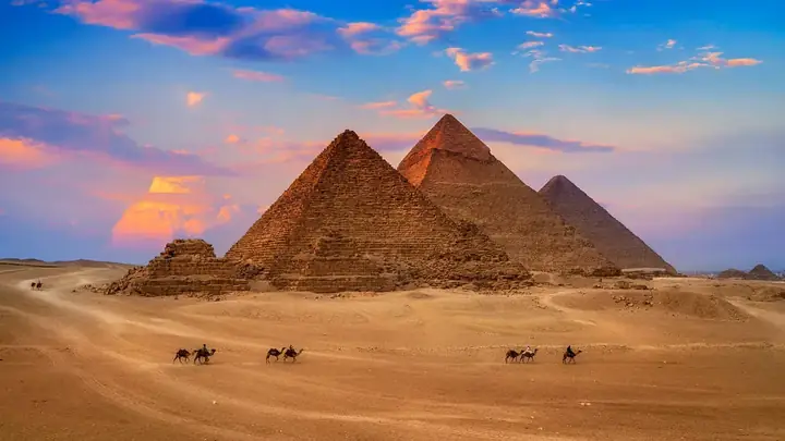 Quần Thể Kim Tự Tháp Giza: Tổng Quan Toàn Diện Về Di Sản Kiến Trúc Cổ Đại