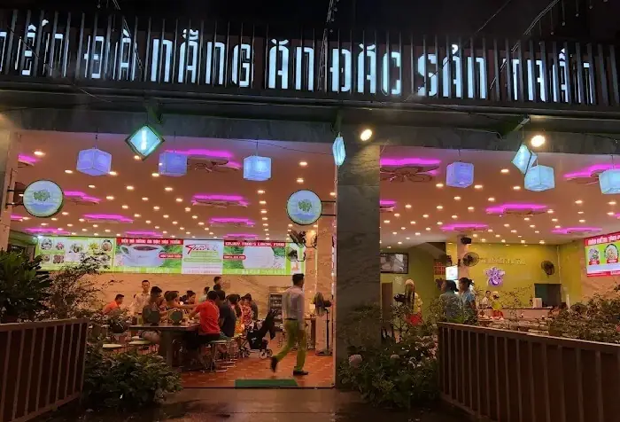 Khám Phá Ẩm Thực Trần Đà Nẵng: 7 Món Đặc Trưng Và Địa Chỉ Nổi Bật Khám Phá Ẩm Thực Trần Đà Nẵng: 7 Món Đặc Trưng Và Địa Chỉ Nổi Bật