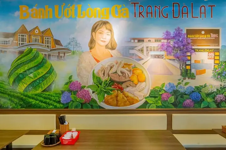 Quán Trang Bánh Ướt Lòng Gà Đà Lạt: Đánh Giá Chi Tiết Từ Một Thực Khách Cứng