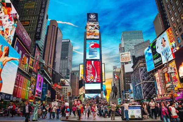 Quảng Trường Thời Đại: Thông Tin Và Trải Nghiệm Tại Manhattan