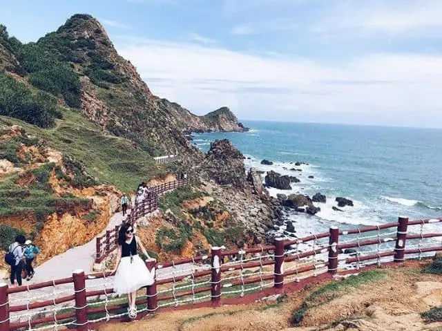 Khám Phá Du Lịch Quy Nhơn: 10 Điểm Đến Không Thể Bỏ Lỡ