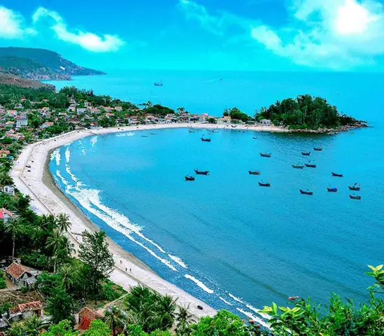 Khám Phá Quỳnh Nghĩa – Bãi Biển Đẹp Miền Trung Cho Du Khách Khám Phá Quỳnh Nghĩa – Bãi Biển Đẹp Miền Trung Cho Du Khách