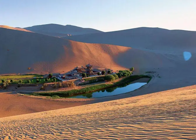 Khám Phá Sa Mạc Gobi: Đặc Điểm, Lịch Sử Và Điểm Du Lịch Hấp Dẫn