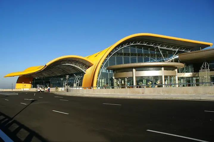 Địa Chỉ, Cách Di Chuyển Và Lưu Ý Khi Tới Sân Bay Liên Khương