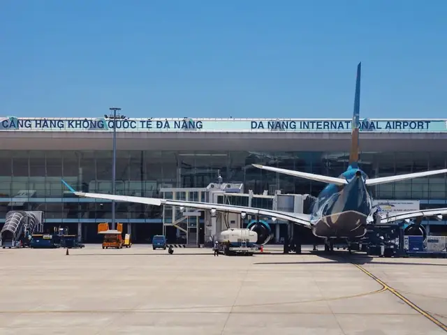 Khám Phá Sân Bay Đà Nẵng: Vị Trí, Dịch Vụ Và Cách Di Chuyển
