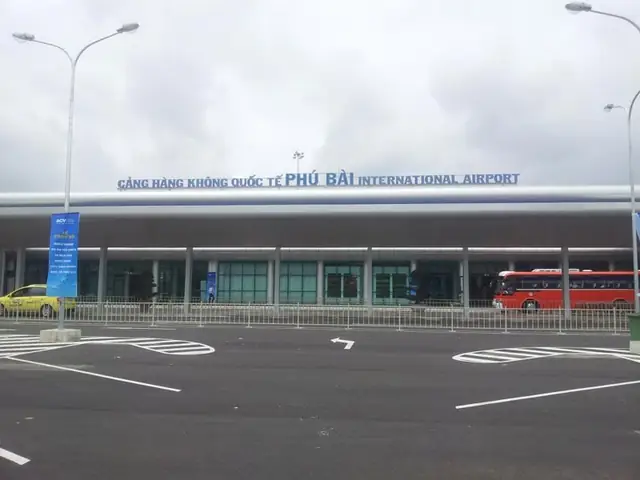Chi Tiết Sân Bay Phú Bài: Vị Trí, Dịch Vụ, Cách Di Chuyển