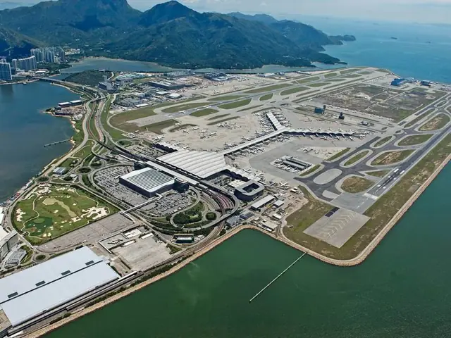 Khám Phá Sân Bay Quốc Tế Hồng Kông: Hướng Dẫn Du Lịch Chi Tiết Khám Phá Sân Bay Quốc Tế Hồng Kông: Hướng Dẫn Du Lịch Chi Tiết