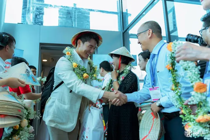 Sân Bay Quốc Tế Phú Bài Huế: Cập Nhật Chi Tiết Các Đường Bay Quốc Tế & Tác Động Thực Tế Đến Du Lịch Sân Bay Quốc Tế Phú Bài Huế: Cập Nhật Chi Tiết Các Đường Bay Quốc Tế & Tác Động Thực Tế Đến Du Lịch
