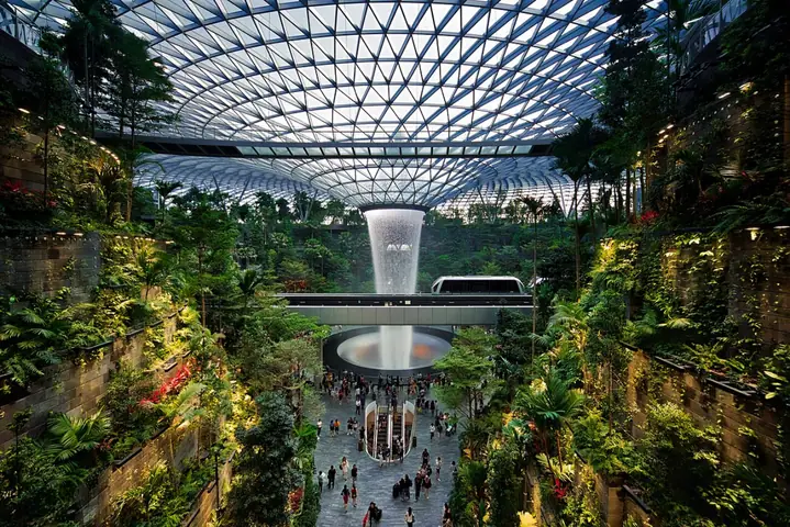 Hướng Dẫn Chi Tiết Khám Phá Sân Bay Changi Singapore