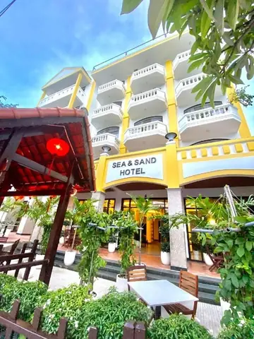 Sea And Sand Hotel Hội An: Đánh Giá Toàn Diện Từ Du Khách Thực Tế