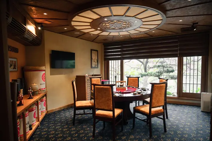 Hatoyama 8 Vạn Phúc: Review Tinh Hoa Ẩm Thực Nhật