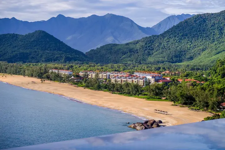 Xem Thông Tin Liên Hệ Laguna Lăng Cô Cho Du Khách Xem Thông Tin Liên Hệ Laguna Lăng Cô Cho Du Khách