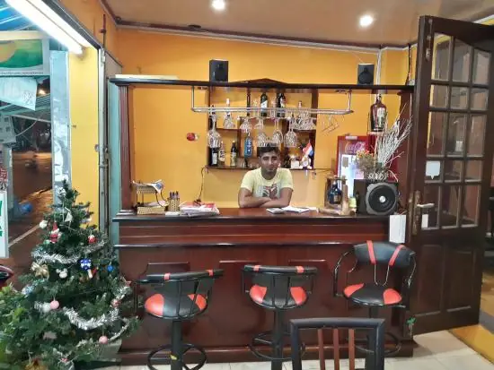 Xem Taj Grill Indian Restaurant – Thực Đơn, Giá & Không Gian