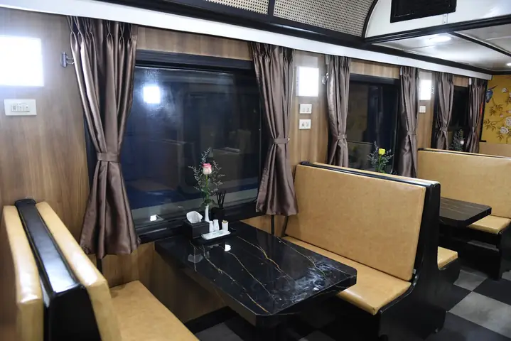 Tàu Hỏa Hà Nội Đà Nẵng: Cẩm Nang Trải Nghiệm Và Thông Tin Du Lịch