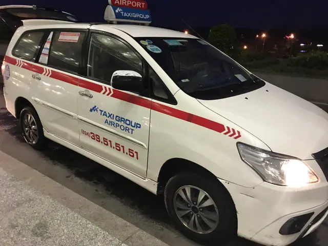 Taxi Nội Bài Giá Rẻ: Đặt Xe Trọn Gói 24/7 Taxi Nội Bài Giá Rẻ: Đặt Xe Trọn Gói 24/7