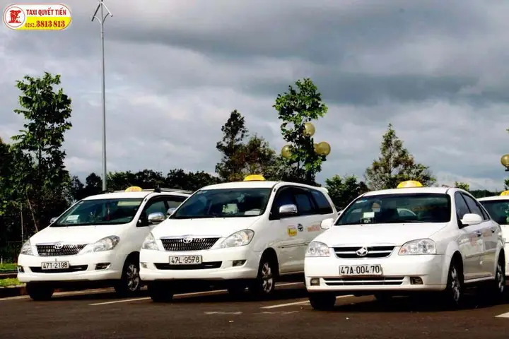 Taxi Quyết Tiến Buôn Ma Thuột: Dịch Vụ & Giá Cả