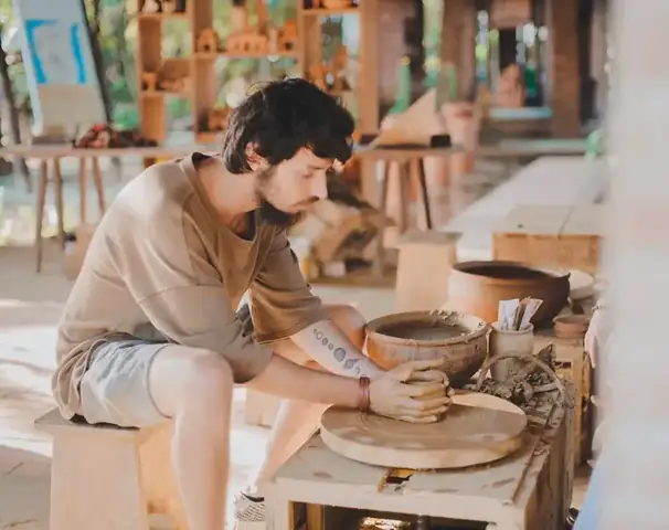 Hướng Dẫn Du Lịch Làng Gốm Bát Tràng Cho Du Khách Hướng Dẫn Du Lịch Làng Gốm Bát Tràng Cho Du Khách