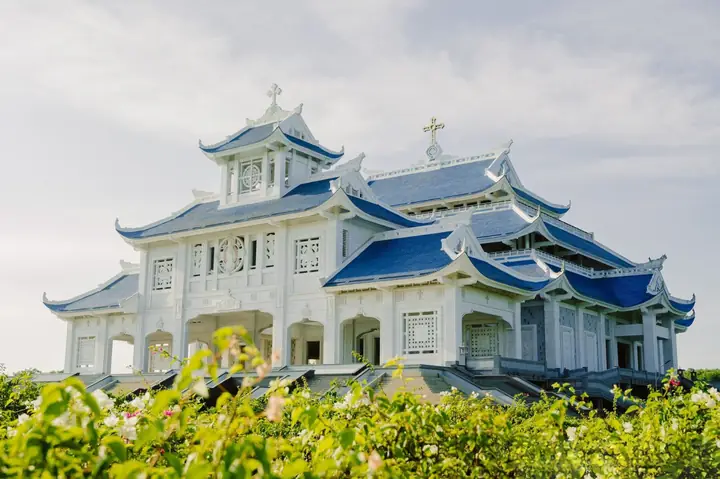 Khám Phá Thánh Địa La Vang: Hành Hương, Lịch Sử Và Trải Nghiệm Khám Phá Thánh Địa La Vang: Hành Hương, Lịch Sử Và Trải Nghiệm