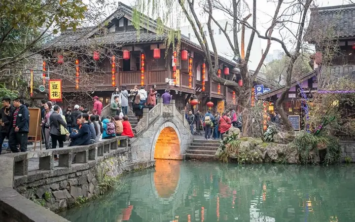 Thành Đô Trung Quốc Có Gì? Khám Phá 10 Điểm Đến Và Trải Nghiệm Không Thể Bỏ Thành Đô Trung Quốc Có Gì? Khám Phá 10 Điểm Đến Và Trải Nghiệm Không Thể Bỏ