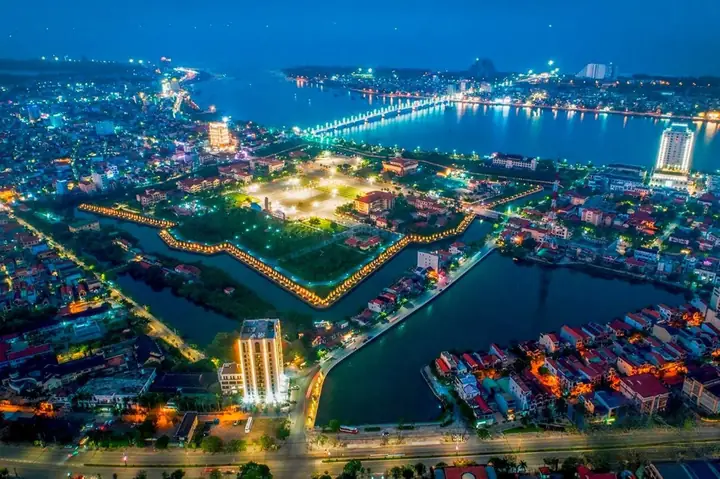 Khám Phá Đồng Hới: Lịch Sử, Du Lịch Và Đời Sống Địa Phương Khám Phá Đồng Hới: Lịch Sử, Du Lịch Và Đời Sống Địa Phương