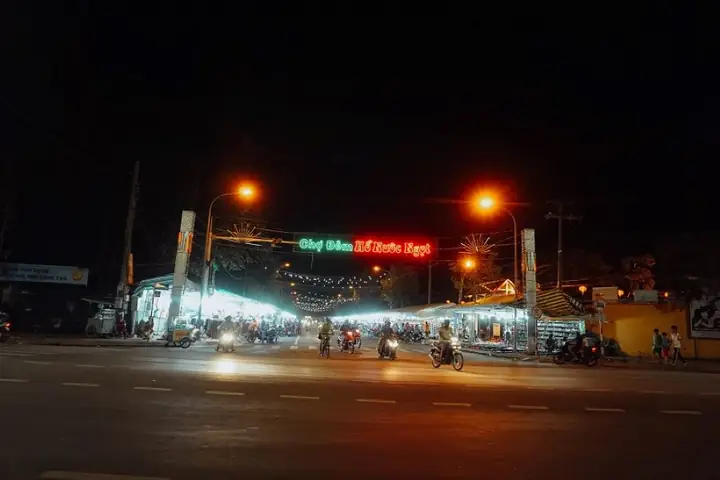 Khám Phá 10 Con Phố Sóc Trăng Về Đêm Mê Hoặc Cho Du Khách Khám Phá 10 Con Phố Sóc Trăng Về Đêm Mê Hoặc Cho Du Khách