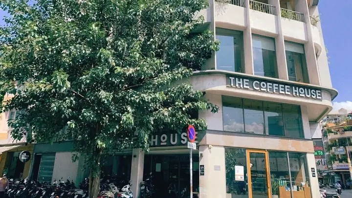 The Coffee House 43 Hoa Hồng: Khám Phá Chi Nhánh Mới Phú Nhuận